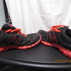New Balance tennis shoes size 10.5
